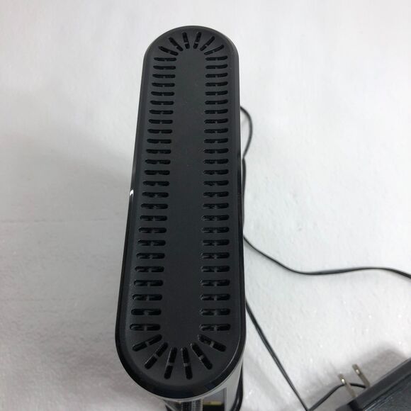 Motorola Docsis 3.0 Cable Modem 24x8 Model MB7621 - Picture 3 of 6